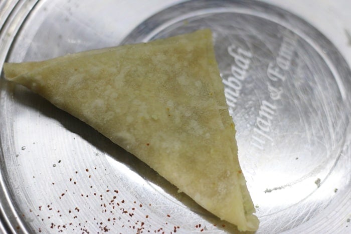 samosa ready to fry