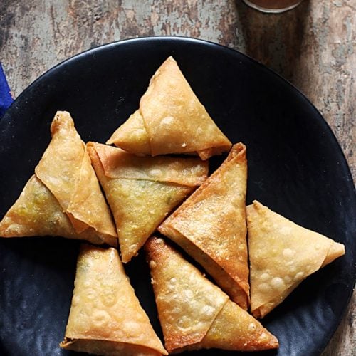 onion samosa or irani samosa served with tea