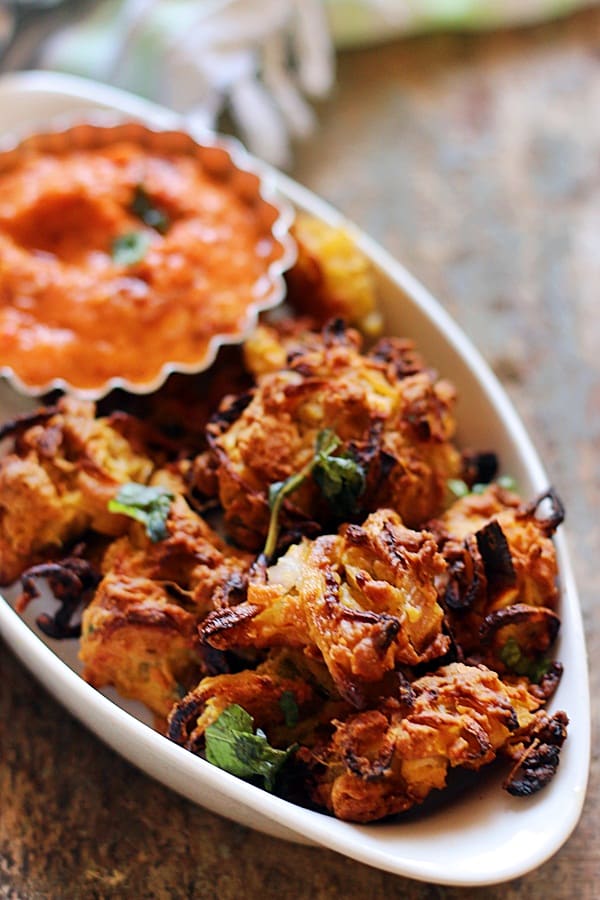 baked onion pakodas