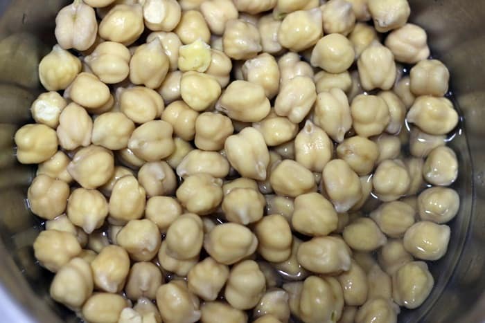 soaked chickpeas for hummus