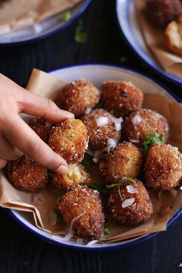 baked cauliflower nuggets