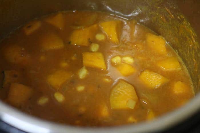 making pumpkin curry in instant pot