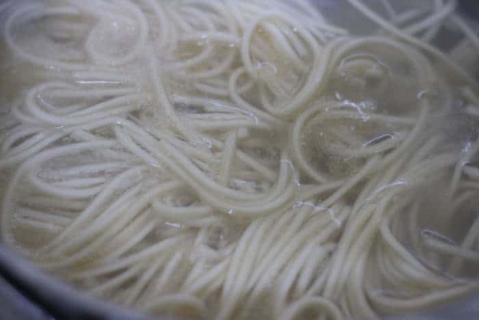 cooked noodles