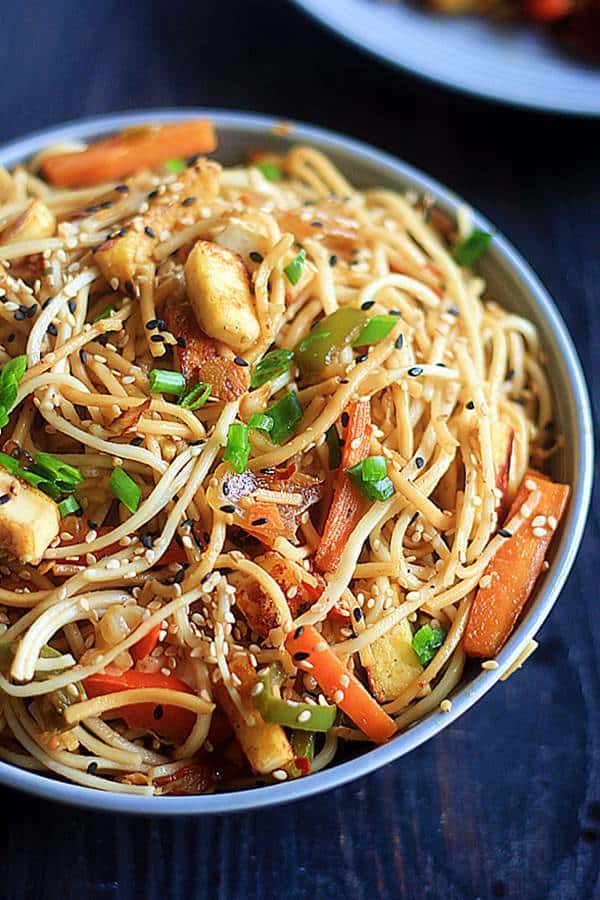 Cold Sesame Noodle Meal Prep Bowls (Vegan) - Sweet Peas and Saffron