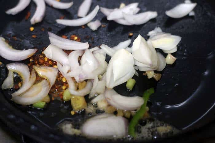 sauteing ginger garlic onions in sesame oil