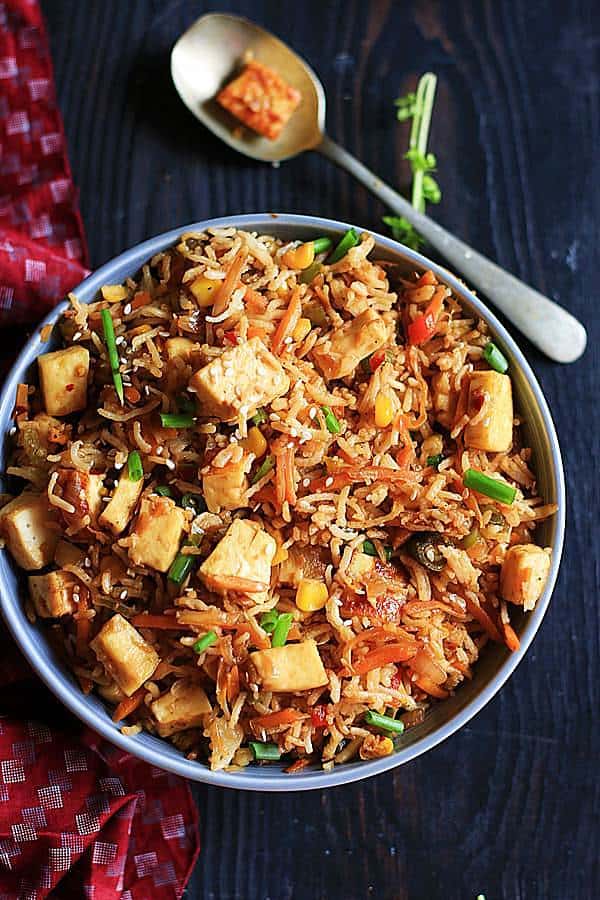 vegan fried rice with tofu ready to serve