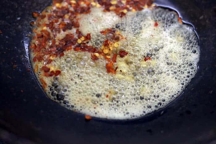 sauteing ginger garlic in oil