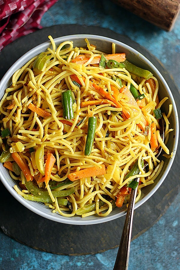 easy vegetable hakka noodles