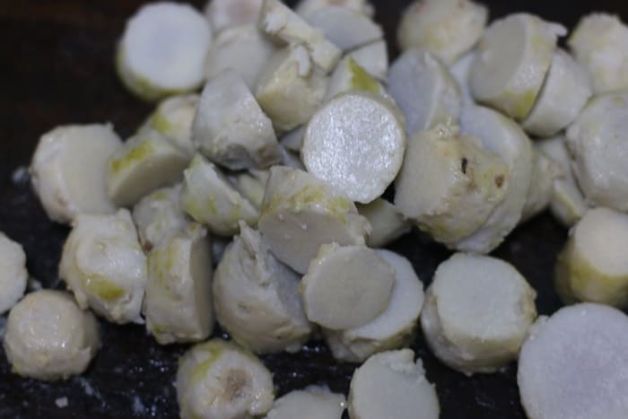 boiled and peeled seppankizahangu chopped