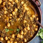 spinach and chickpea with mixed greens