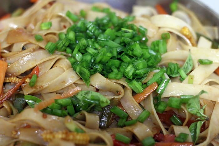 How to make thai drunken noodles recipe