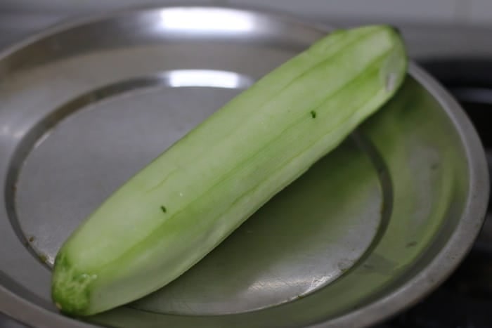 peeled cucumber for raita