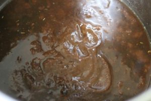 making tamarind chutney