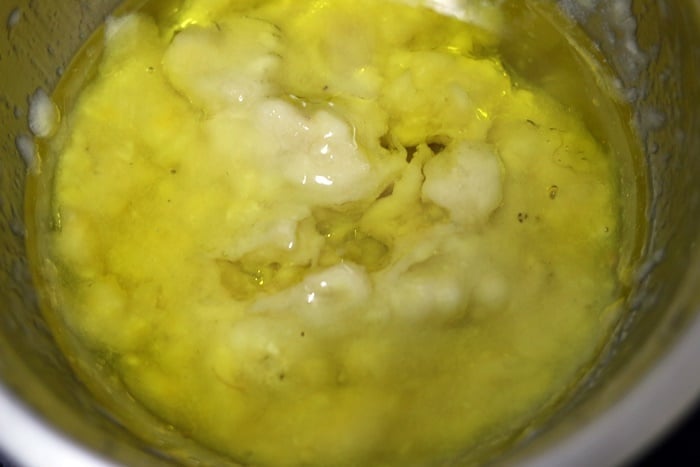 Oil added to mashed bananas