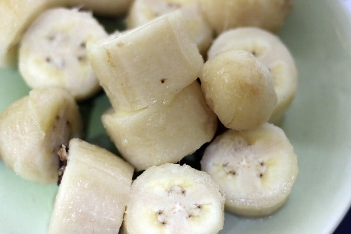chopped ripe bananas