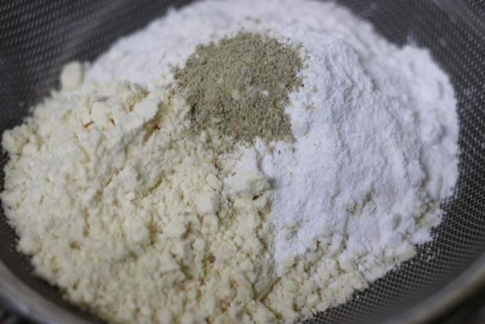 milk powder, flour and cardamom powder for cake batter